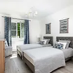 Апартаменти House *