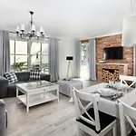 Апартаменти House *