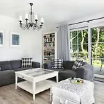 Апартаменти House *