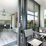 Апартаменти House *