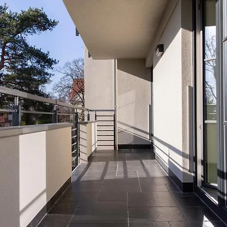 Apartment House *